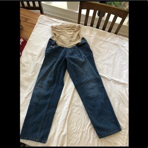 Maternity cropped jeans